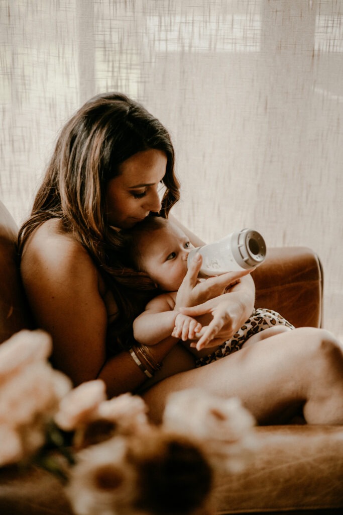 photographe maternite intimiste et allaitement montpellier